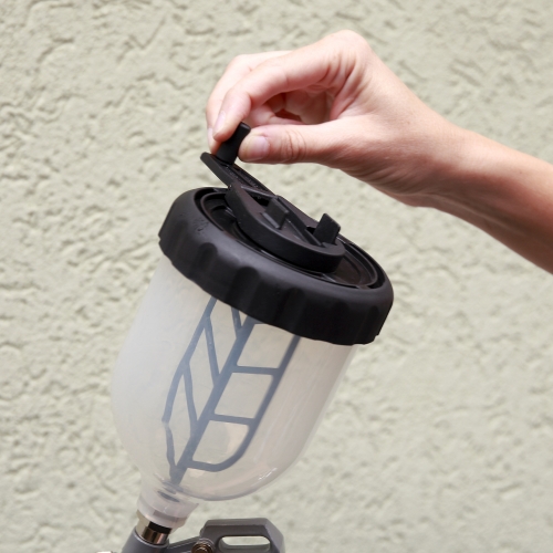 Aerotec Lackierpistole TECH ST 1,5 mm Düse mit PP Fließbecher